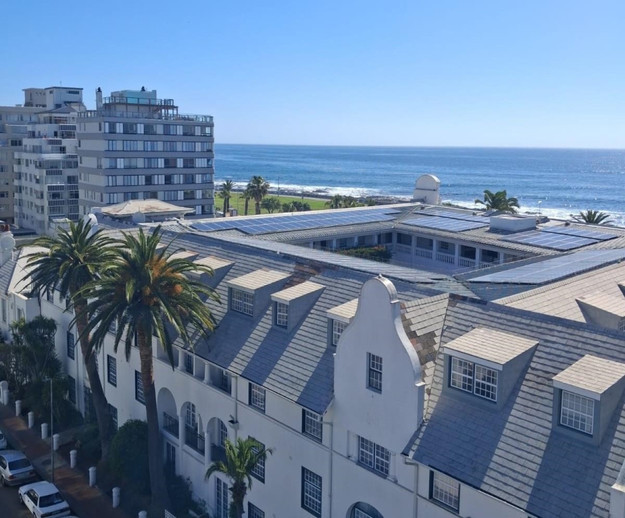 2 Bedroom Property for Sale in Sea Point Western Cape